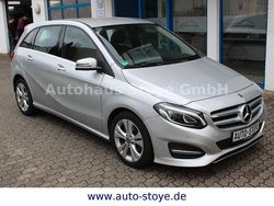 Silber Gebraucht 2018 Mercedes B200 Style Van / Kleinbus | 17.499 € (Guter Preis)