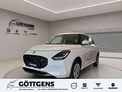 Pure white pearl metallic Gebraucht 2025 Suzuki Swift Club Limousine | 18.290 € (Fairer Preis)