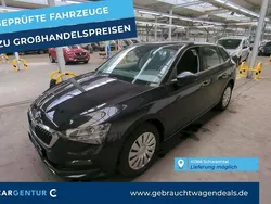 Schwarz magic perleffekt Gebraucht 2023 Skoda Scala Ambition Kleinwagen | 16.690 € (Superpreis)