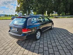 Schwarz Gebraucht 2011 VW Golf VI Trendline Kombi | 4.950 €