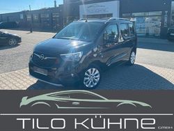 Schwarz Gebraucht 2018 Opel Combo Life Innovation Van / Kleinbus | 15.490 € (Guter Preis)