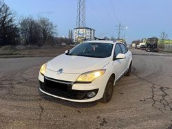 Weiß Gebraucht 2012 Renault Mégane GrandTour Expression Kombi | 2.999 € (Guter Preis)