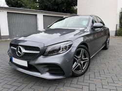 Grau Gebraucht 2021 Mercedes C180 AMG Limousine | 25.000 €