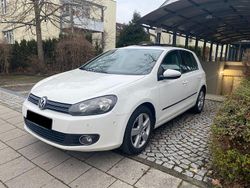 Weiß Gebraucht 2011 VW Golf VI Comfortline Limousine | 4.400 € (Superpreis)