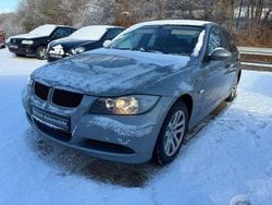 Blau Gebraucht 2006 BMW 318 Limousine | 1.850 € (Guter Preis)