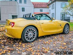 Phoenixgelb metallic Gebraucht 2005 BMW Z4 Cabrio | 19.900 € (Teuer)