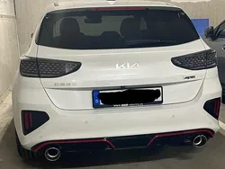 Weiß Gebraucht 2024 Kia Ceed GT 2 Limousine | 29.990 € (Fairer Preis)
