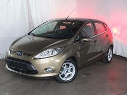 Castanobraun Gebraucht 2011 Ford Fiesta Titanium Limousine | 5.908 € (Teuer)