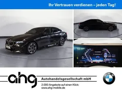 Saphirschwarz metallic Gebraucht 2024 BMW 520 Performance Limousine | 54.930 € (Fairer Preis)