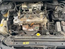 Schwarz Gebraucht 2004 Nissan Almera Kombi | 3.250 €
