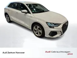 Weiß Gebraucht 2022 Audi A3 Sportback e-tron S-Line Limousine | 25.990 € (Guter Preis)