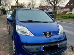 Blau Gebraucht 2008 Peugeot 107 Kleinwagen | 2.200 € (Fairer Preis)