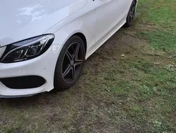 Weiß Gebraucht 2016 Mercedes C250 AMG line Kombi | 22.500 € (Fairer Preis)