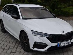 Weiß Gebraucht 2022 Skoda Octavia RS Kombi | 27.500 €