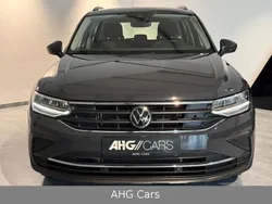 Uranograu Gebraucht 2022 VW Tiguan Life SUV | 26.999 € (Fairer Preis)