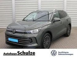 Grün Gebraucht 2024 VW Tiguan Elegance SUV | 37.890 € (Etwas zu teuer)