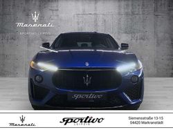 Blau Gebraucht 2020 Maserati Levante SUV | 61.111 € (Teuer)