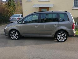Braun Gebraucht 2007 VW Touran Van / Kleinbus | 4.590 € (Etwas zu teuer)