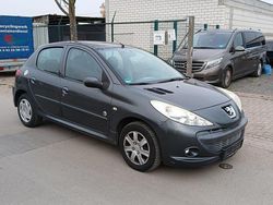 Grau Gebraucht 2012 Peugeot 206+ Kleinwagen | 2.300 € (Fairer Preis)