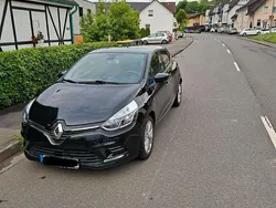 Schwarz Gebraucht 2018 Renault Clio IV Limousine | 8.900 € (Fairer Preis)