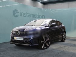 Blau Gebraucht 2023 Renault Mégane Techno Limousine | 28.255 € (Fairer Preis)