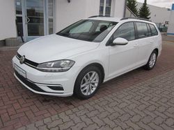 Weiß Gebraucht 2020 VW Golf VII Comfortline Kombi | 17.999 € (Fairer Preis)