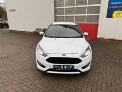Weiß Gebraucht 2017 Ford Focus ST-Line Limousine | 6.990 € (Guter Preis)