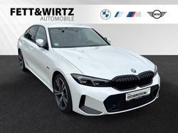 Weiß Gebraucht 2024 BMW 320e M Sport Limousine | 36.490 € (Fairer Preis)
