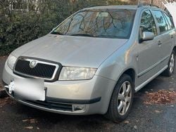 Silber Gebraucht 2002 Skoda Fabia Kombi | 760 € (Guter Preis)