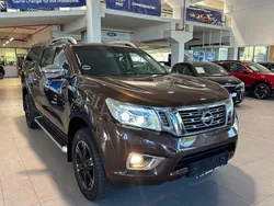 Braun Gebraucht 2017 Nissan Navara Acenta Abholung | 19.490 € (Guter Preis)