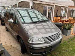 Grau Gebraucht 2009 VW Sharan Van / Kleinbus | 3.990 € (Guter Preis)