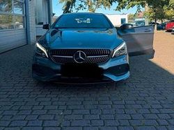 Grau Gebraucht 2018 Mercedes CLA200 AMG line Limousine | 25.000 € (Teuer)