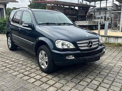 Blau Gebraucht 2003 Mercedes ML500 Exclusive SUV | 7.350 €