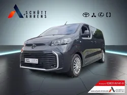 Grau Neu 2025 Toyota Proace Verso Comfort Kombi | 43.890 € (Etwas zu teuer)