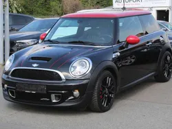 Midnight black Gebraucht 2011 Mini John Cooper Works Kleinwagen | 8.500 € (Guter Preis)
