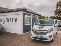 Weiß Gebraucht 2017 Opel Vivaro Sport Van / Kleinbus | 19.999 € (Teuer)