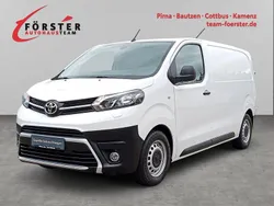 Schaumweiß Gebraucht 2022 Toyota Proace Plus Van | 21.890 € (Fairer Preis)