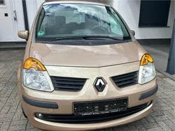 Gold Gebraucht 2004 Renault Modus Van / Kleinbus | 1.200 € (Guter Preis)