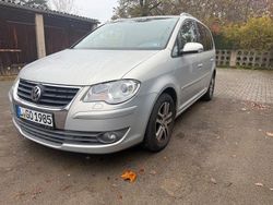Silber Gebraucht 2009 VW Touran Van / Kleinbus | 4.000 € (Guter Preis)