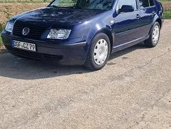 Blau Gebraucht 1999 VW Bora Limousine | 2.299 € (Teuer)