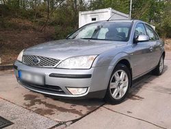 Silber Gebraucht 2004 Ford Mondeo Ghia Limousine | 400 € (Superpreis)