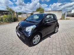 Schwarz Gebraucht 2010 Toyota iQ Kleinwagen | 5.999 € (Etwas zu teuer)