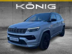 Silber Gebraucht 2022 Jeep Compass SUV | 27.777 € (Fairer Preis)