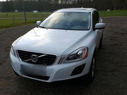 Weiß Gebraucht 2012 Volvo XC60 SUV | 9.999 € (Guter Preis)