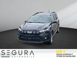 Perlmuttschwarz Gebraucht 2024 Dacia Jogger Expression Limousine | 20.475 € (Fairer Preis)