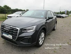 Grau Gebraucht 2023 Audi Q2 SUV | 21.980 € (Fairer Preis)