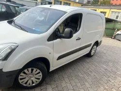 Weiß Gebraucht 2014 Citroën Berlingo Van / Kleinbus | 6.500 € (Fairer Preis)