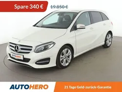 Weiß Gebraucht 2018 Mercedes B200 Urban Van / Kleinbus | 19.070 € (Guter Preis)