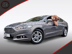 Braun Gebraucht 2015 Ford Mondeo Titanium Limousine | 11.290 € (Fairer Preis)