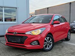 Rot Gebraucht 2018 Hyundai i20 Limousine | 11.850 € (Fairer Preis)